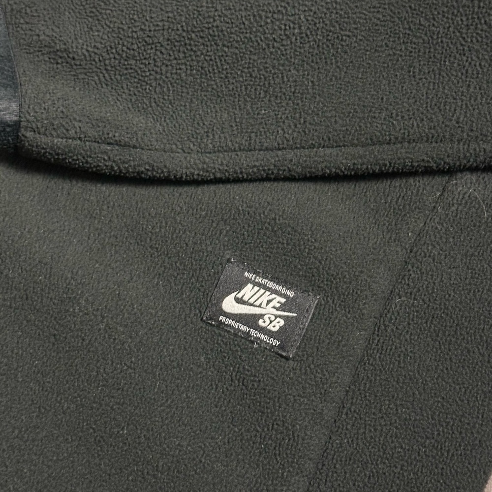 Nike SB Fleece Full Zip Jacket - Picture 8 of 9